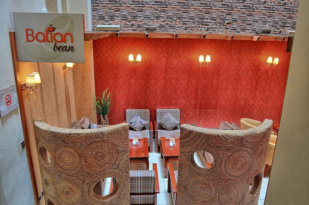 Batian Cafe at After 40 Hotel