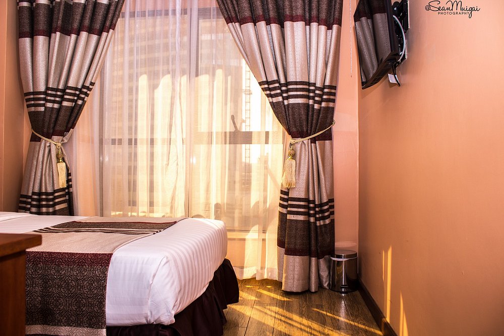 Single room at After 40 Hotel